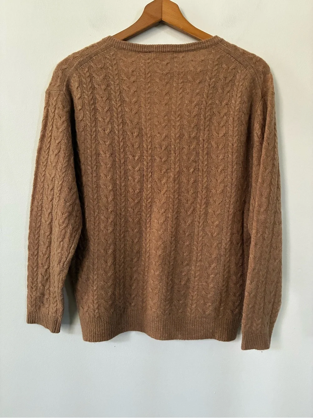 J. Crew Cashmere Cable-knit Relaxed V-neck Sweater in Heather Acorn